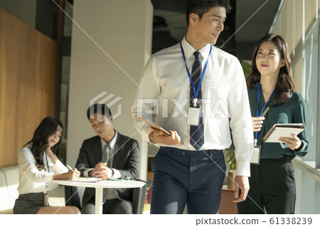 Business meeting teamwork Business meeting teamwork 61338239