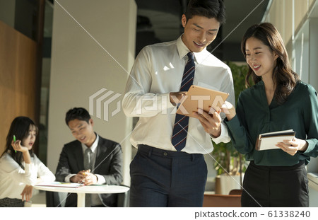 Business meeting teamwork Business meeting teamwork 61338240