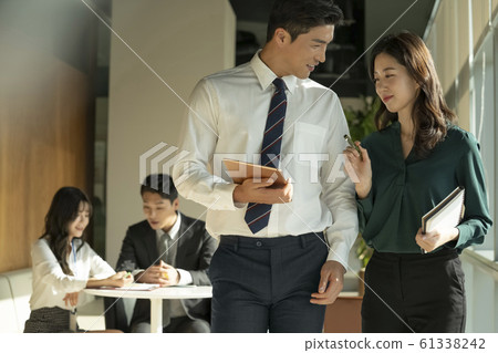 Business meeting teamwork 61338242