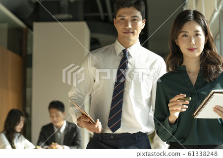 Business meeting teamwork Business meeting teamwork 61338248