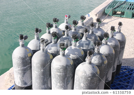 Scuba diving tank Scuba diving tank 61338759
