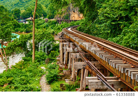 泰國北碧府Al Hill碼頭 61338888