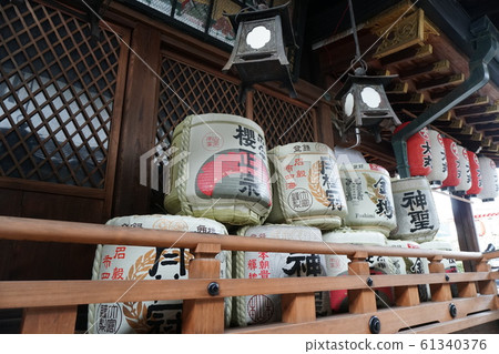 Kyoto Ebisu Shrine decoration barrel Kyoto Ebisu Shrine decoration barrel 61340376