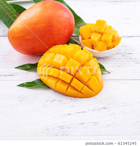 芒果水果明亮Natsuten Hotei新鮮切碎的芒果芒果切芒果 61345245