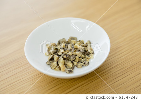 Chinese herbal medicine Sengyu River Chinese herbal medicine Sengyu River 61347248