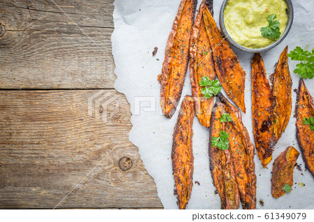 Baked Sweet Potato 61349079