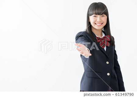 初中生,高中生,婦女,西裝外套,伸出手,握手,朋友 初中生,高中生,婦女,西裝外套,伸出手,握手,朋友 61349790