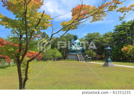 [石川縣]天氣晴朗時能登長壽大佛 61351235