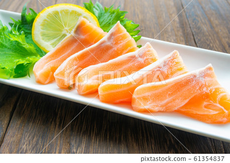 Salmon sashimi Salmon sashimi 61354837