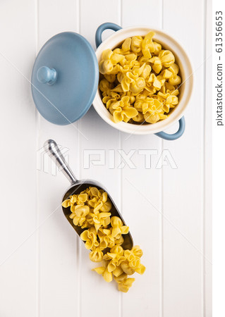Italian stuffed pasta. Sacchettini pasta. Italian stuffed pasta. Sacchettini pasta. 61356653