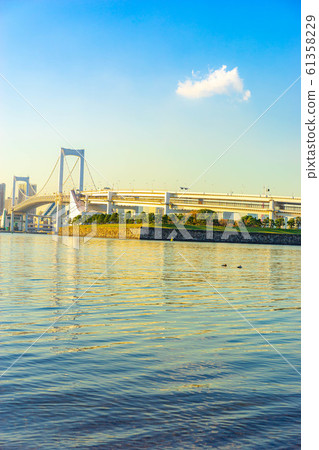 Rainbow bridge dyed in the sunset [Tokyo] 61358229