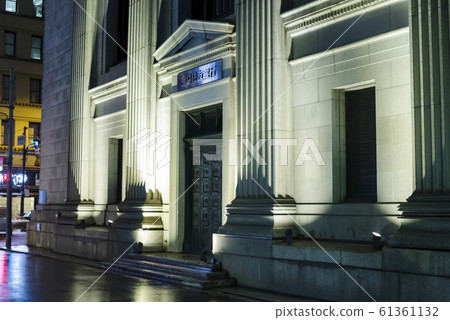 SMBC Osaka Central Branch SMBC Osaka Central Branch 61361132