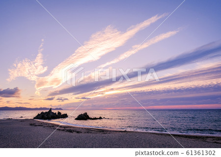 Sunset at the crystal beach 61361302