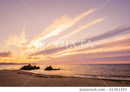 Sunset at the crystal beach 61361303