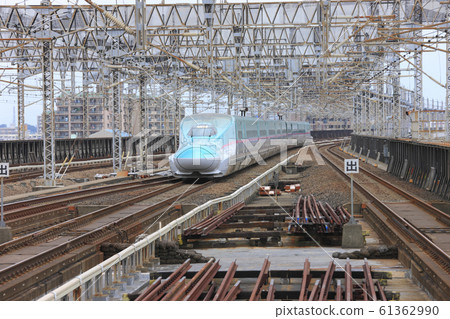 Series E5 Shinkansen train Tohoku Shinkansen 61362990