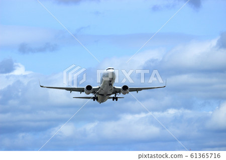 Osaka International Airport Take off 61365716
