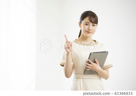 Aestheticians 61366833