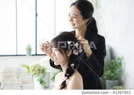 Women Business Work Hair Makeup Wedding Wedding Bride Room Bride Bride Preparation Preparation 61367001