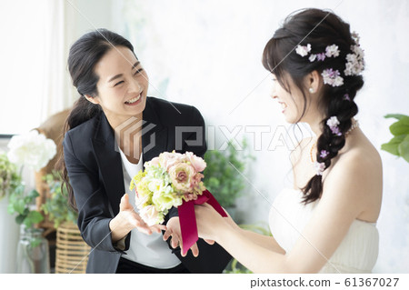 婦女商務婚禮婚禮新娘新娘房間婚禮策劃師新娘新娘 61367027