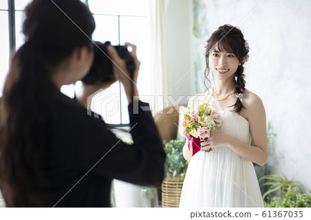 Woman Business Bride Photographer Camera Photo Studio Photography Wedding Wedding Photographer 61367035