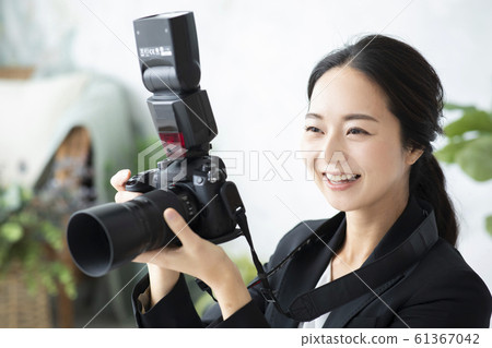 女人業務工作攝影攝影師攝影師攝影相機攝影工作室攝影工作室攝影 61367042
