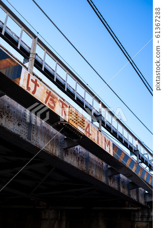 Girder bridge height limit under guard c Girder bridge height limit under guard c 61367288