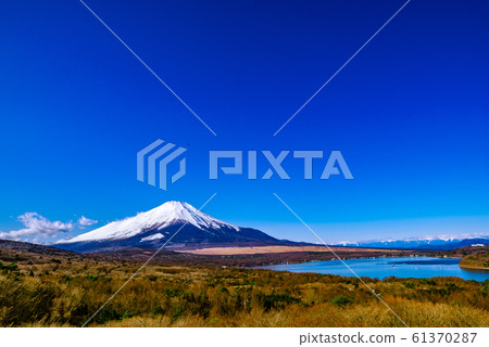 Fuji and Yamanakako Fuji and Yamanakako 61370287