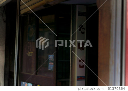 Nostalgic storefront <tobacco shop> Nostalgic storefront <tobacco shop> 61370864