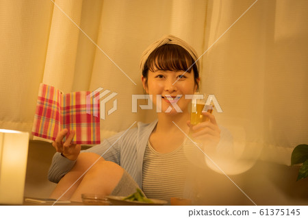 Night Women Lifestyle Night Women Lifestyle 61375145
