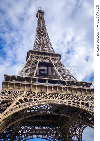 Eiffel Tower, Paris, France 61375329
