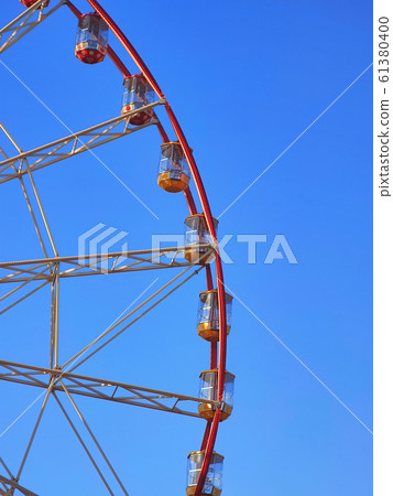 Part of observation wheel with few empty cabins 61380400