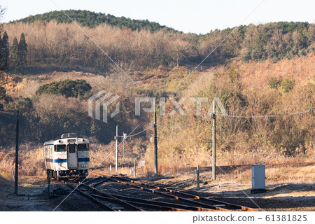 Otsuna Station on the Hiosaka Line Otsuna Station on the Hiosaka Line 61381825