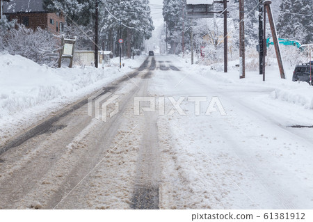 雪在路上 雪在路上 61381912