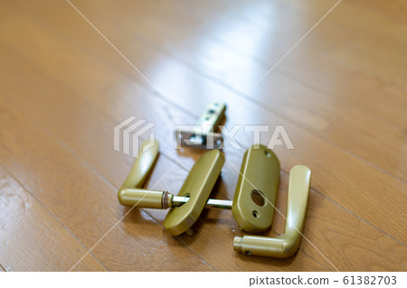 Doorknob replacement parts 61382703