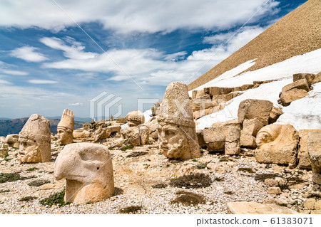 Colossal statues at Nemrut Dagi in Turkey 61383071