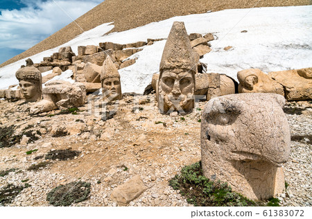 Colossal statues at Nemrut Dagi in Turkey 61383072