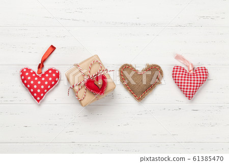 Valentines day card with hearts and gift box Valentines day card with hearts and gift box 61385470