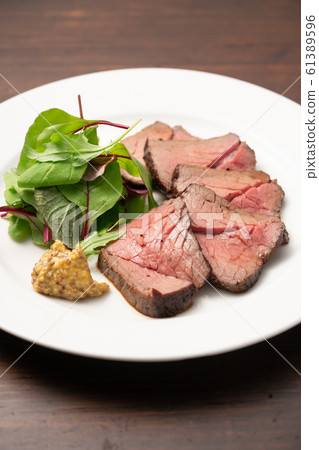 烤牛肉 烤牛肉 61389596