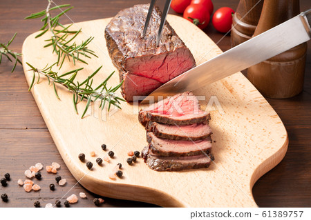 roast beef roast beef 61389757