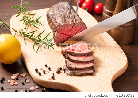 roast beef roast beef 61389758