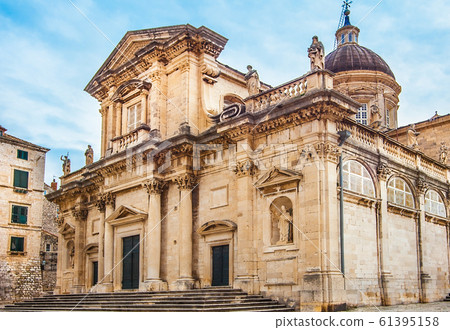 Church of St. Ignatius in the old town of 61395158