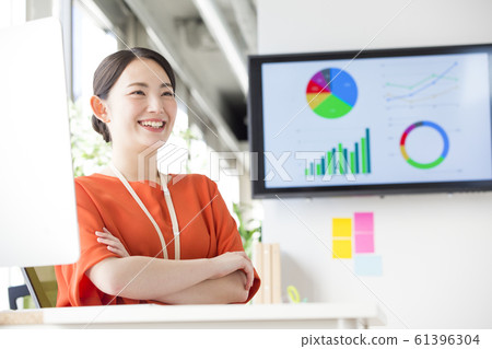 Business image Smiley women Business image Smiley women 61396304