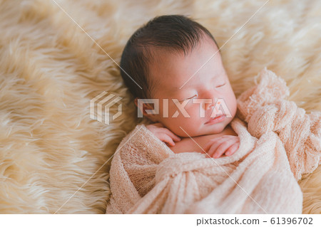 第10天出生後10天 第10天出生後10天 61396702