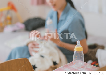 Day 10 10 days after birth Day 10 10 days after birth 61396712