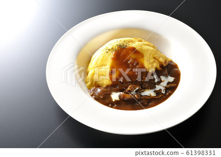 Omelette rice  61398331