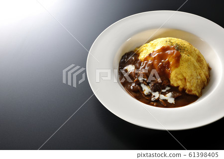 Omelette rice  61398405
