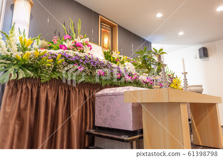Funeral hall, funeral, funeral, flower, flower arrangement Funeral hall, funeral, funeral, flower, flower arrangement 61398798