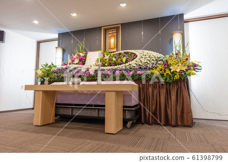 Funeral hall, funeral, funeral, flower, flower arrangement 61398799