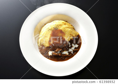 Omelette rice  61398932