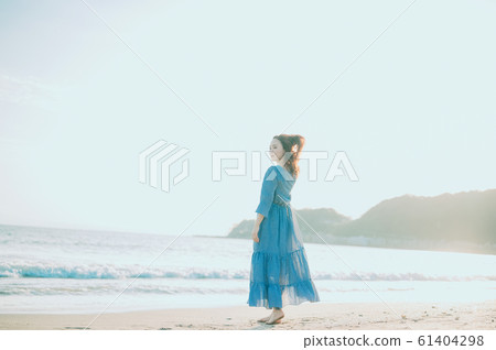 A woman in the sea A woman in the sea 61404298